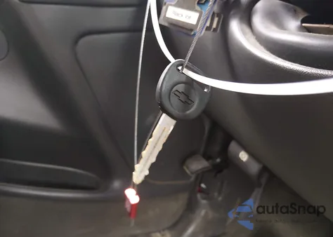 2004 Chevrolet Silverado 2500 Ls из США, поврежденный, VIN 1GCGC23U34F177550